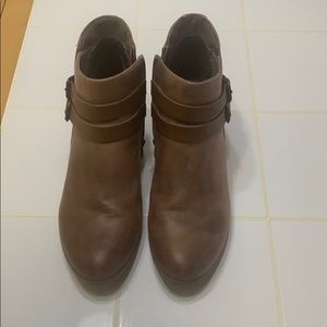 Relativity ankle boots size 6